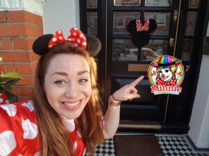 Minnie Mouse Entertainer